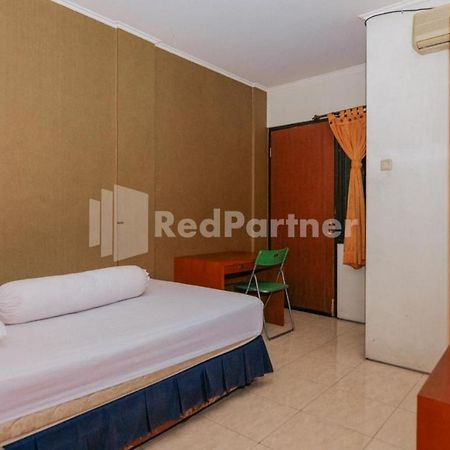 De Lugano Scbd Syariah Mitra Reddoorz Hotell Jakarta Exteriör bild