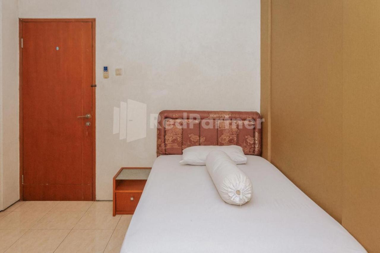 De Lugano Scbd Syariah Mitra Reddoorz Hotell Jakarta Exteriör bild