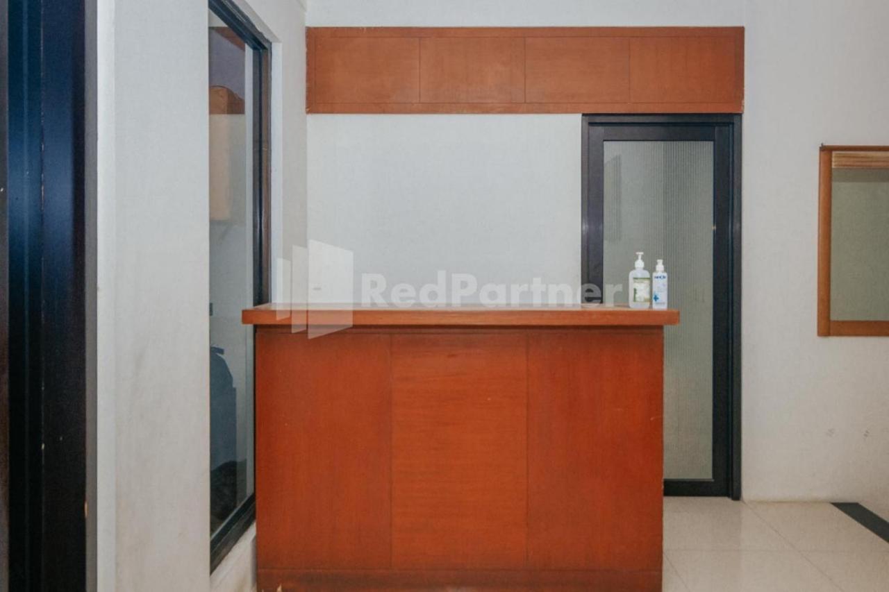 De Lugano Scbd Syariah Mitra Reddoorz Hotell Jakarta Exteriör bild