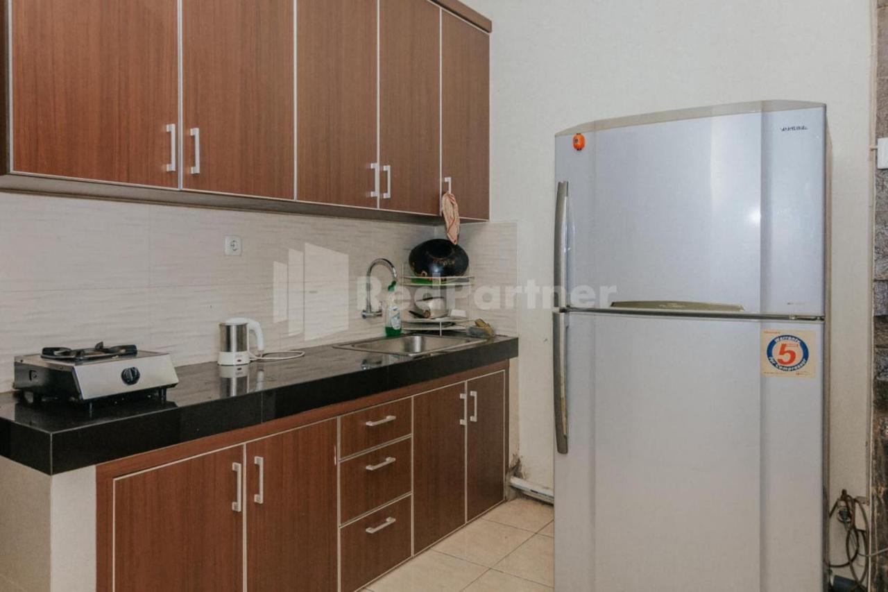 De Lugano Scbd Syariah Mitra Reddoorz Hotell Jakarta Exteriör bild