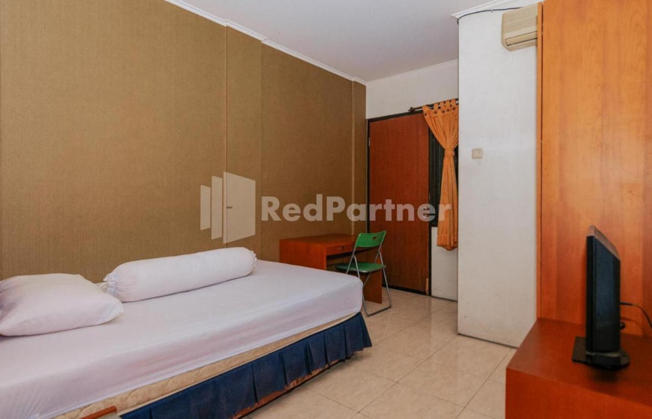 De Lugano Scbd Syariah Mitra Reddoorz Hotell Jakarta Exteriör bild