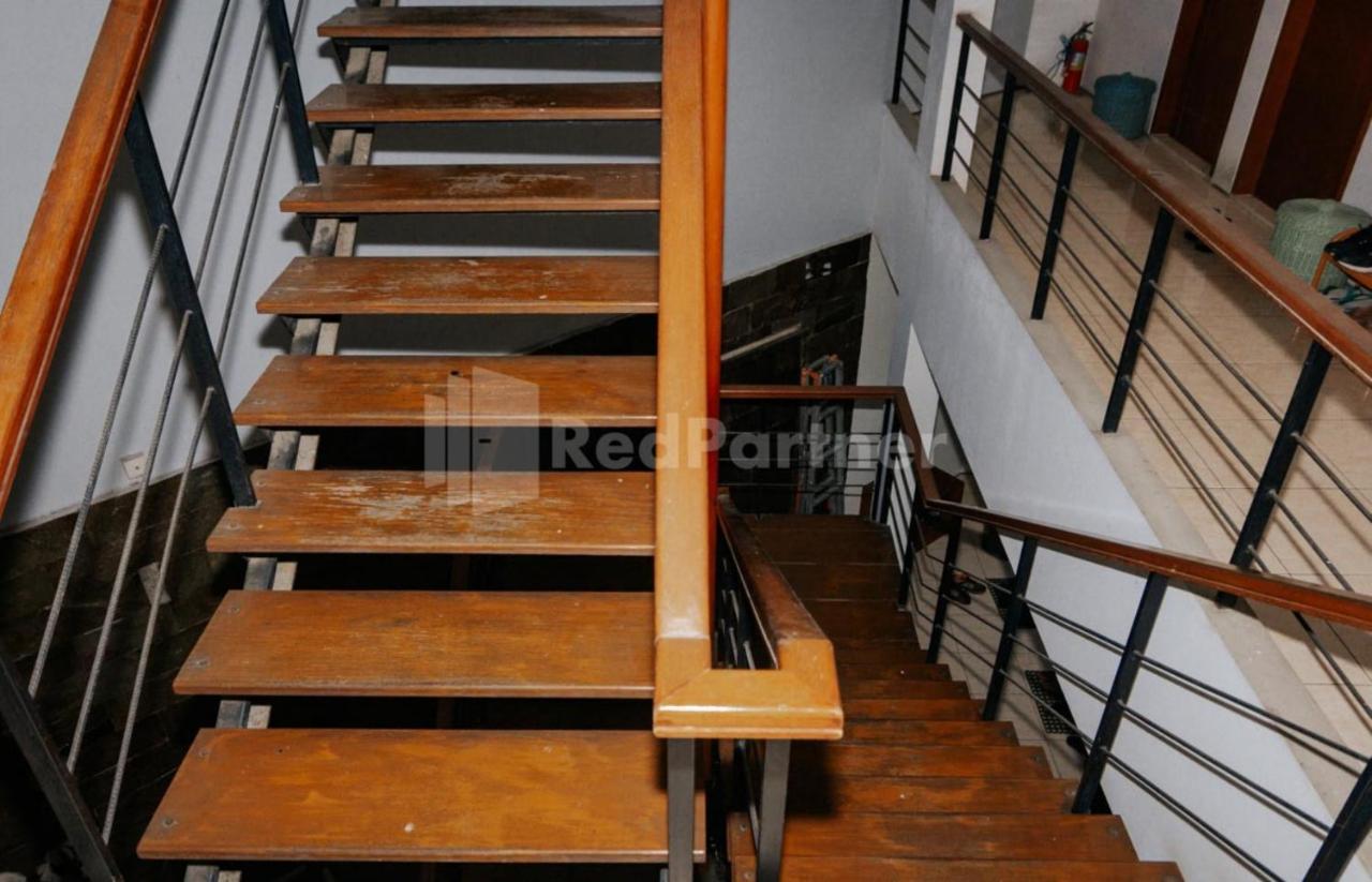 De Lugano Scbd Syariah Mitra Reddoorz Hotell Jakarta Exteriör bild